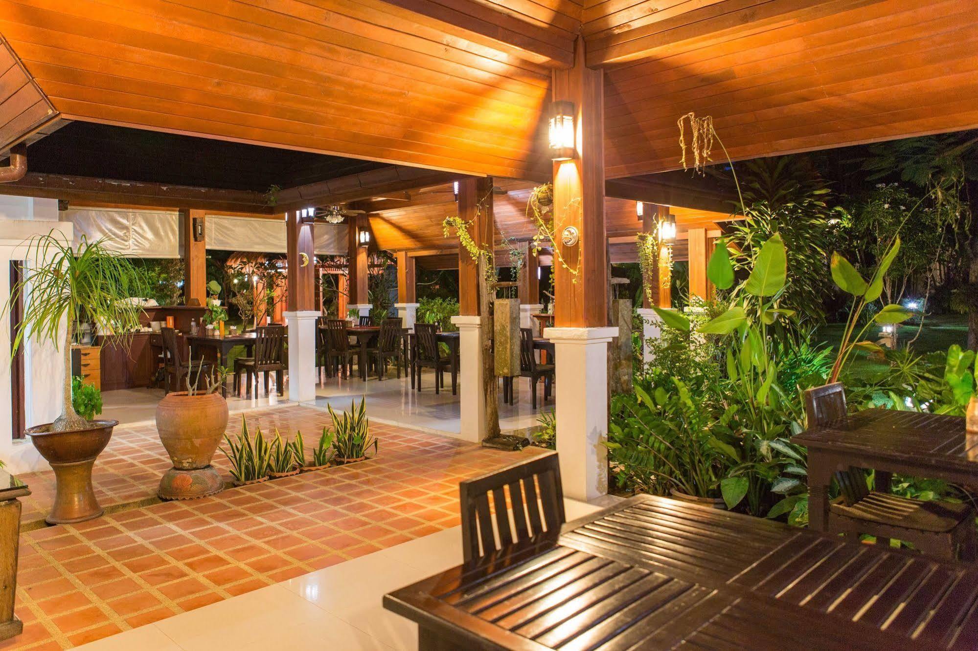 Laem Sai Beach Easy Time Resort מראה חיצוני תמונה